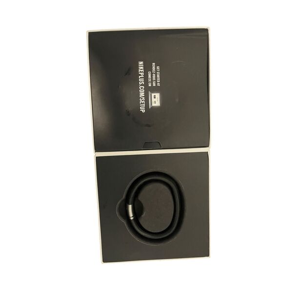 Nike Fuelband Fitness Tracker Good Condition Missing Charger - Picture 1 of 10